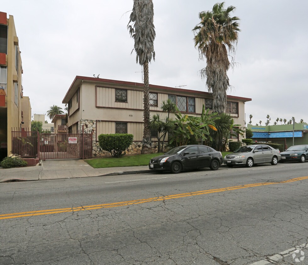 Building Photo - 319 S Normandie Ave