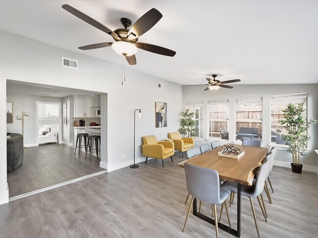 Foto del edificio - 1008 Ridgefield Dr