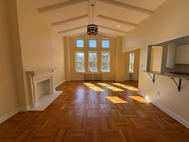 Interior Photo - The Royal York Apartments