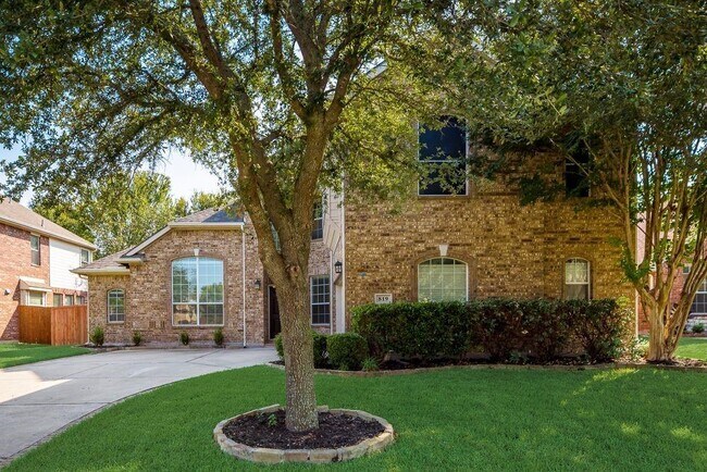 Building Photo - 819 Rushmore Dr