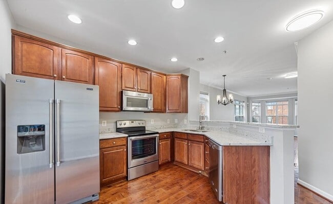 Building Photo - 5529 Lanier Ave