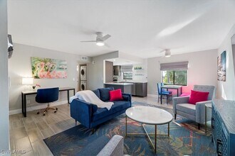 Building Photo - 610 SW 47th Terrace
