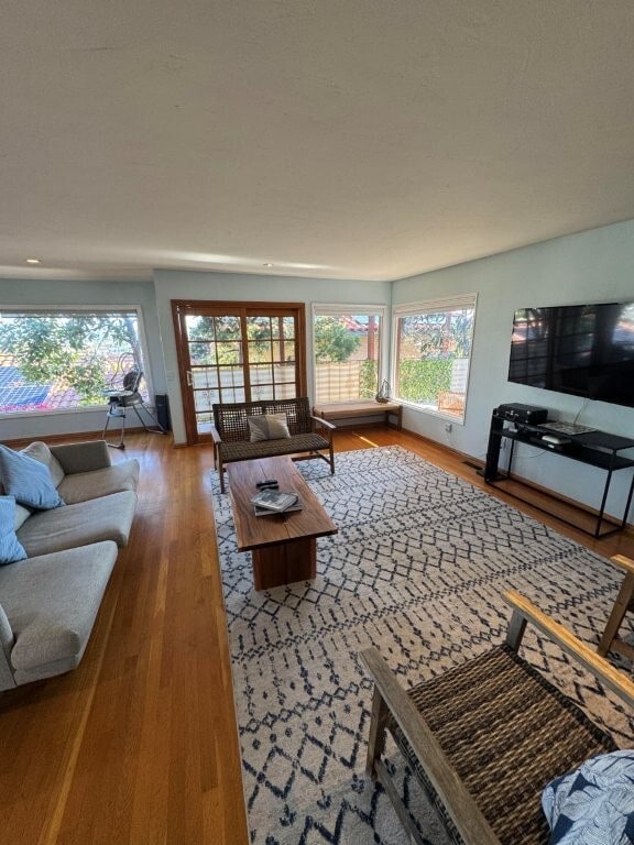 Foto del edificio - 3335 Lowell St