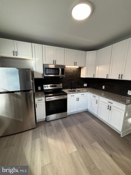 Foto del edificio - 318 E Marshall St