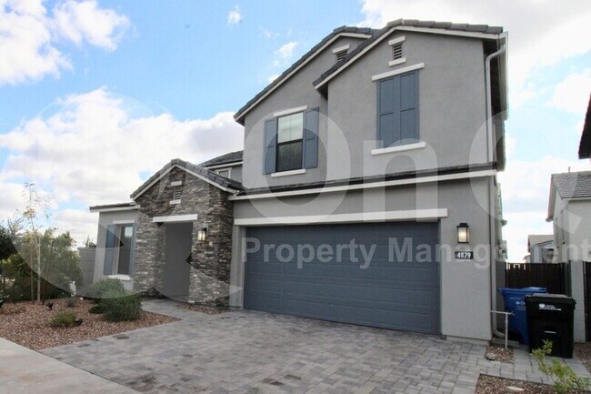 Building Photo - 4879 E Paddock Pl