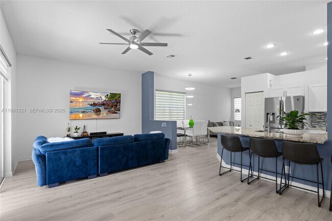 Foto del edificio - 625 Bald Cypress Rd