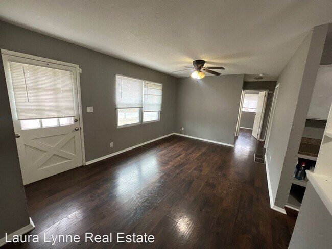 Foto del edificio - 3 br, 1 bath House - 8705 E 97th Terrace