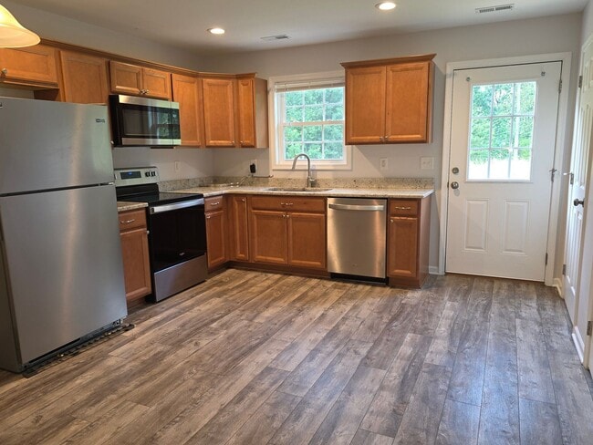 Foto del edificio - 2171 Smith Mountain Lake Pkwy
