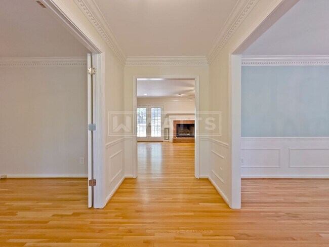 Foto del edificio - 4 Bedroom, 4.5 Bath Home in Heart of Hoover