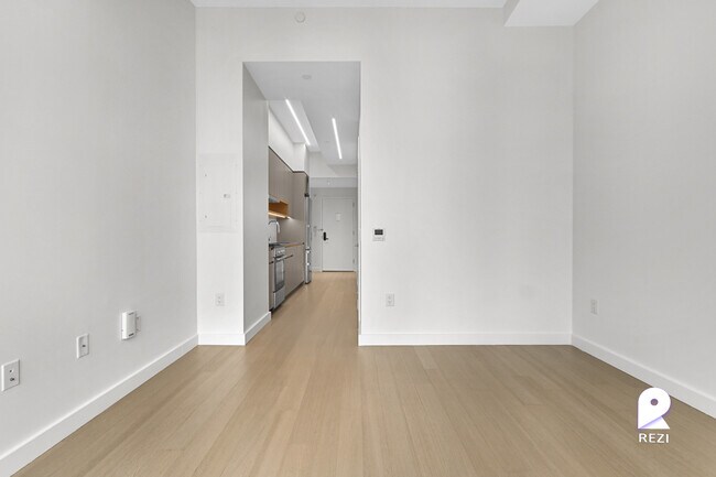Building Photo - 2401 3rd Ave.