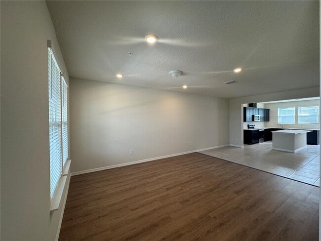 Building Photo - 4568 Maple Waltz