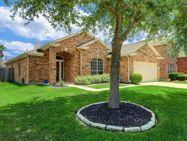 Foto del edificio - 4 Bedroom Single Family Home in Manvel