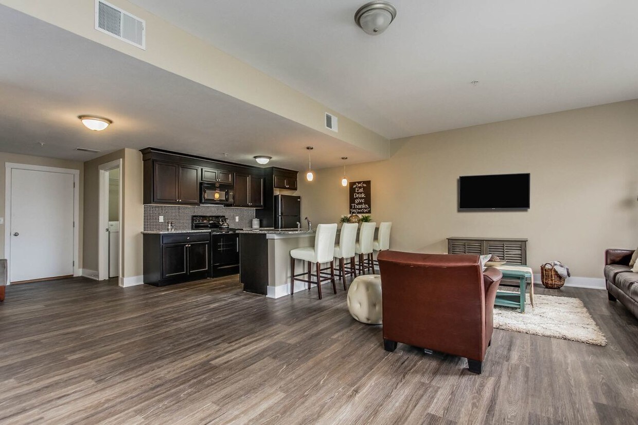 5855 Quarterline Rd Unit 221, Muskegon, MI 49444 Apartment for Rent