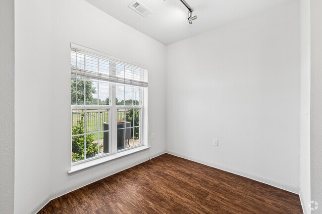 1BR, 1BA - 773SF - Dining Room - The Nightingale at Goodnight Ranch - After 55