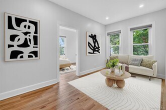 Building Photo - 79 Main St