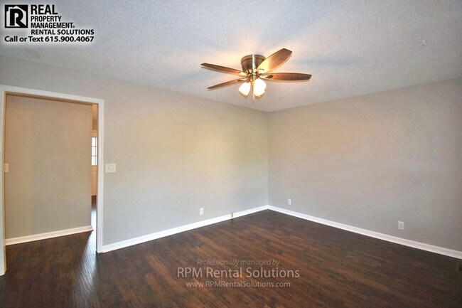 Foto del edificio - Gorgeous updated one-level 3BR/2BA in N. M...
