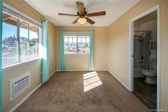 Building Photo - Miilani Mauka 2 bed / @ Bath w/yard