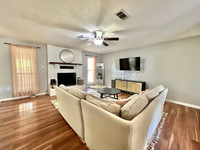 Foto del edificio - 2849 Penn St