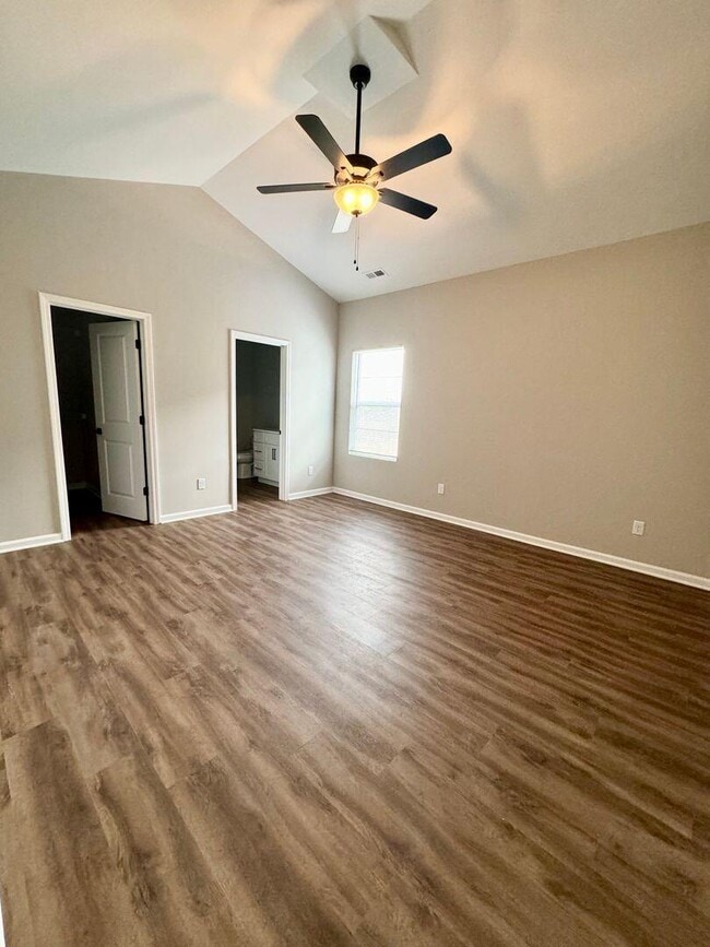 Building Photo - 102 Sidewinder Dr