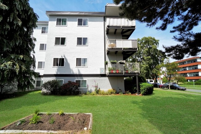Building Photo - Casa Montego Apartments