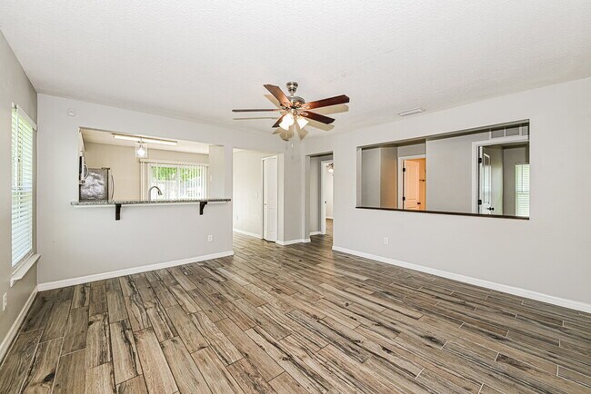 Foto del edificio - 168 Buck Run Way