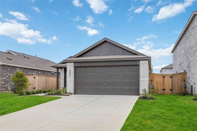 Foto del edificio - 16842 Spotted Oak Dr
