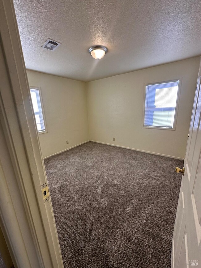 Building Photo - 50 Mosswood Ave