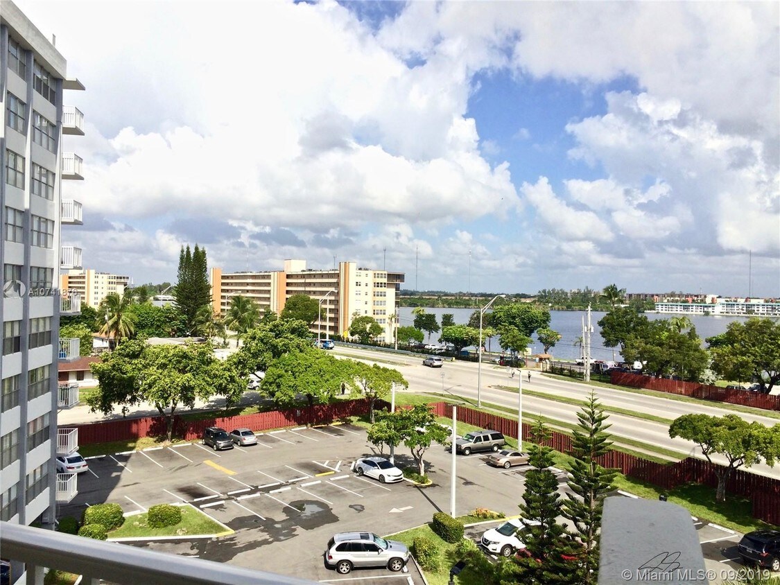 1200 NE Miami Gardens Dr Unit 610W, Miami, FL 33179 Apartment for