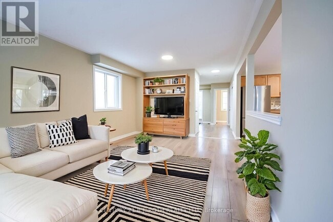 Building Photo - 194 Sundew Dr