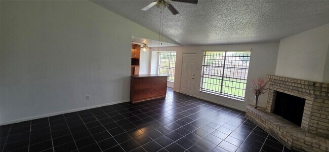 Foto del edificio - 2606 Lemonwood Ln