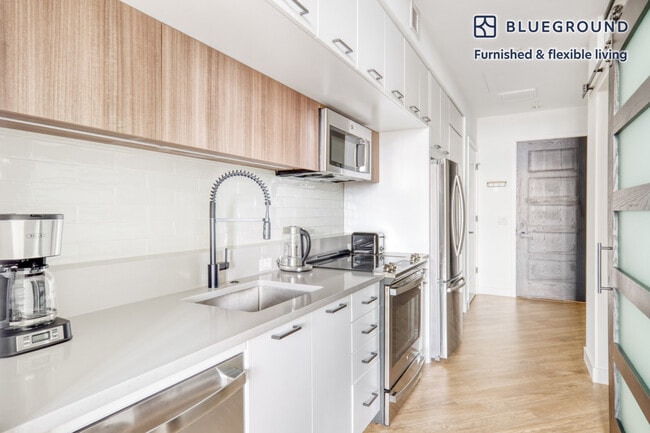 Building Photo - 550 Morse St NE