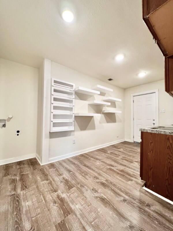 Building Photo - 4611 S Hackberry St