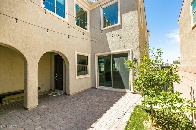 Building Photo - 3054 Echoed Rondel Ln