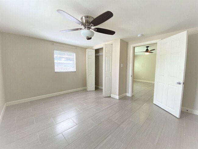Building Photo - Roppo (561 SWB)
