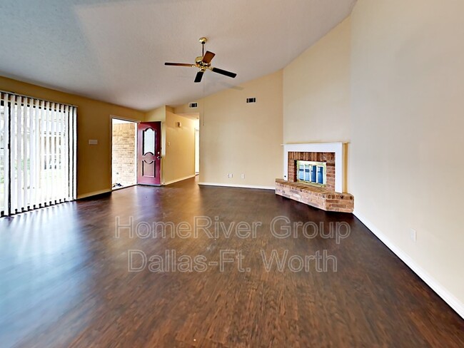 Building Photo - 4210 Spring Meadow Ln