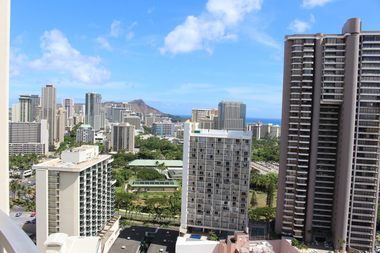 Awesome Diamond Head View - 469 Ena Rd