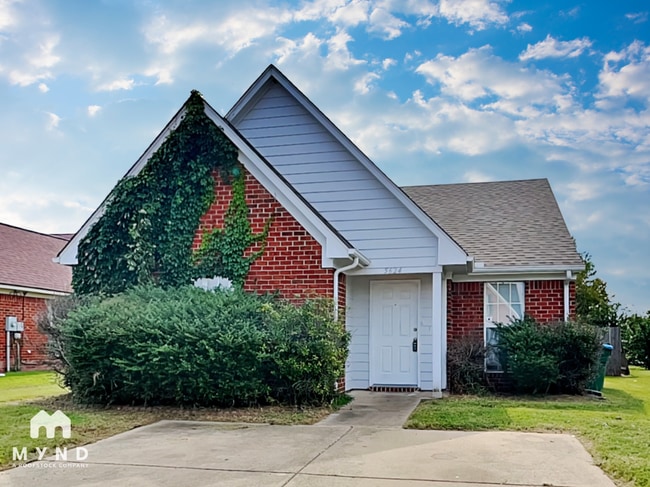 Building Photo - 5624 Kaitlyn Dr W