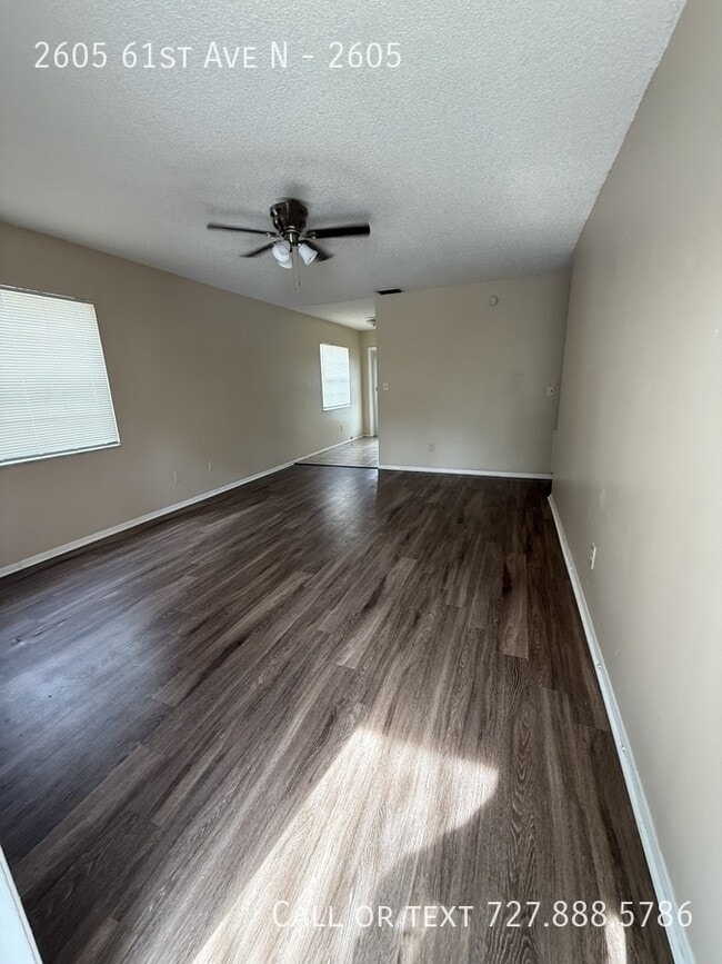 Foto del edificio - 2605 61st Ave N