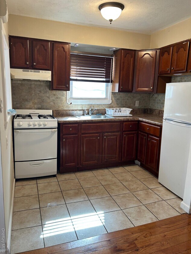 Foto principal - 362 Beach 48th St