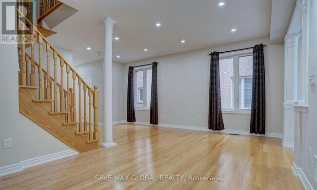 Building Photo - 62 Ebury Dr