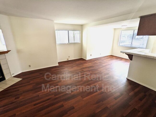 Building Photo - 279 E Glenarm St