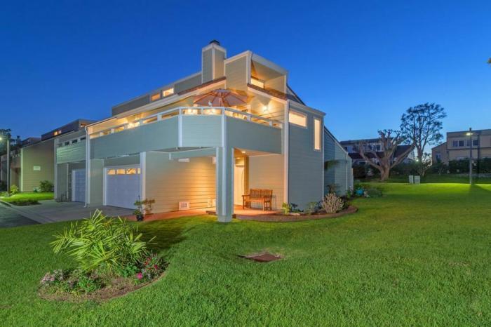 Foto principal - 3 bedroom in Encinitas CA 94024