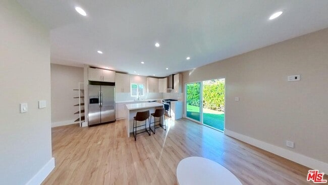 Foto del edificio - 6440 Yarmouth Ave