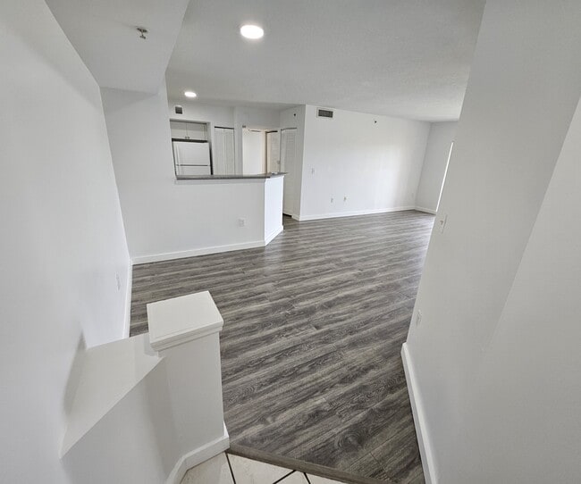Foto del edificio - 17602 NW 25th Ave