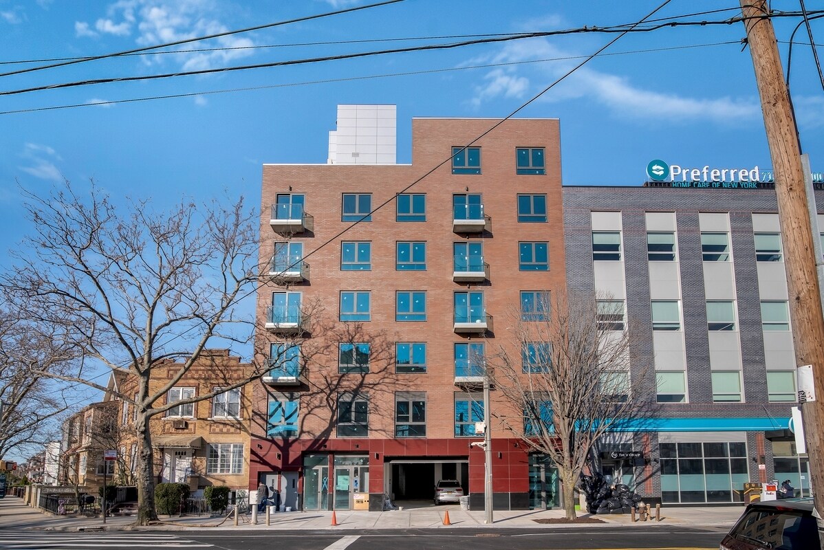 Foto del edificio - 2345 60th St