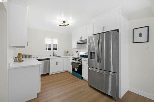 Foto del edificio - 6241 Cotton Ave