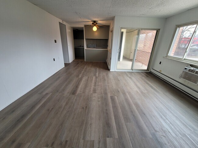 Foto del edificio - 5701 Woodward St