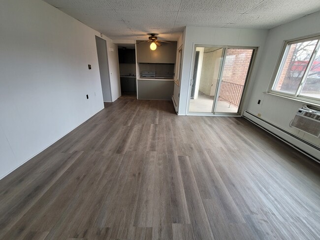 Building Photo - 5701 Woodward St