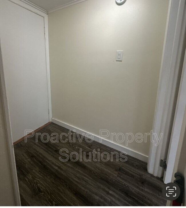 Foto del edificio - 214-218 N Fillmore Avenue