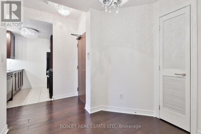 Building Photo - 100 Hayden St